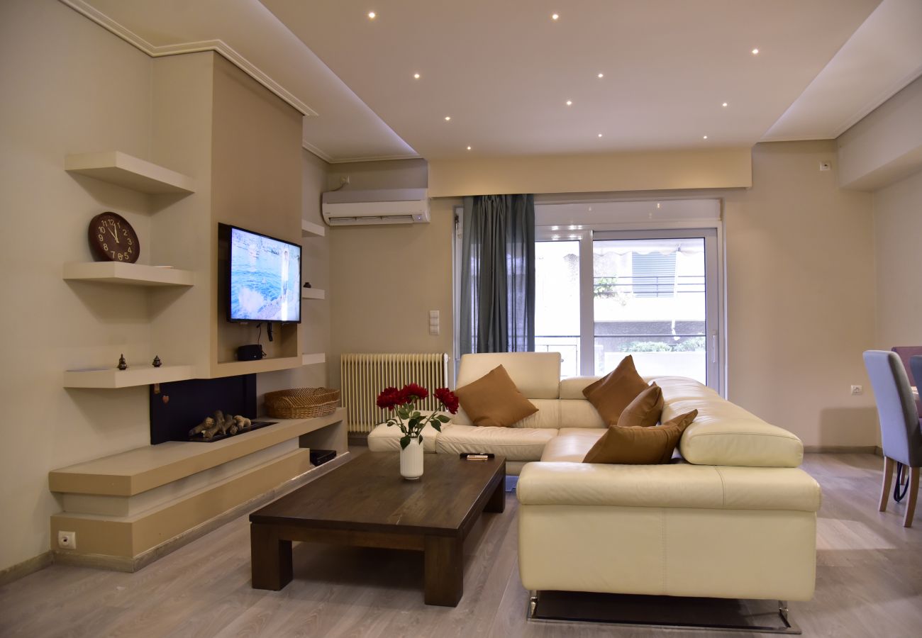 公寓 在 Piraeus - Gtrip Modern Classic Apartment in Neo Faliro
