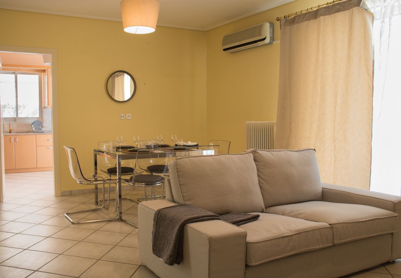 Apartment in Elliniko - Gtrip Elliniko Tranquil Stay