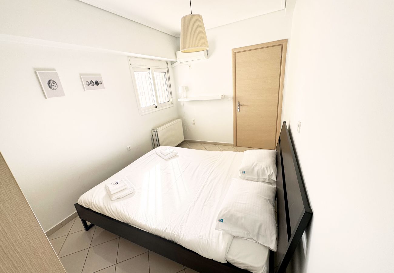 Apartment in Athens - Gtrip Modern Getaway Apartment N203