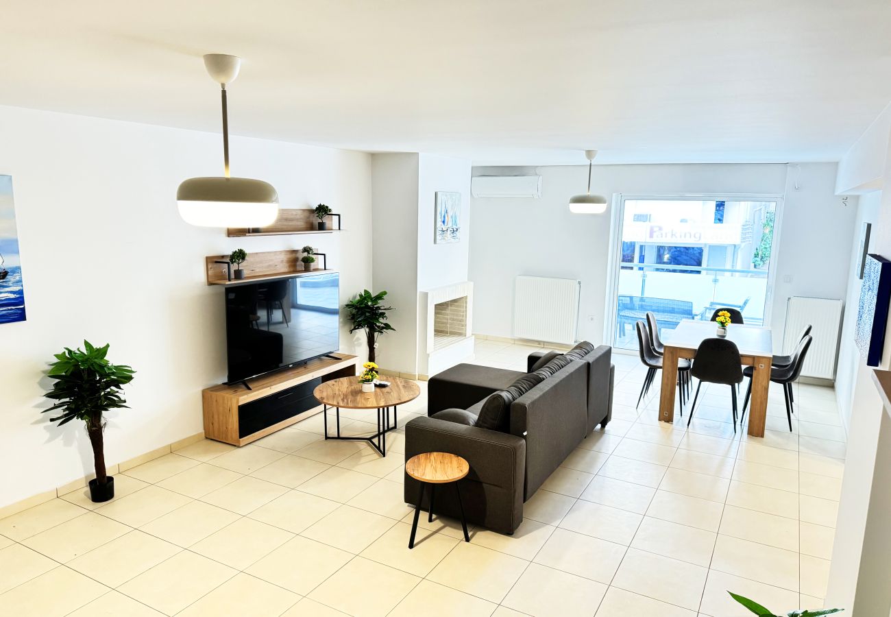 Apartment in Nea Smyrni - Gtrip Hotel Apartment 1F