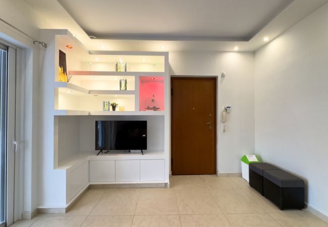 Apartment in Alimos - Gtrip Alimos Brand New Apt - 3059